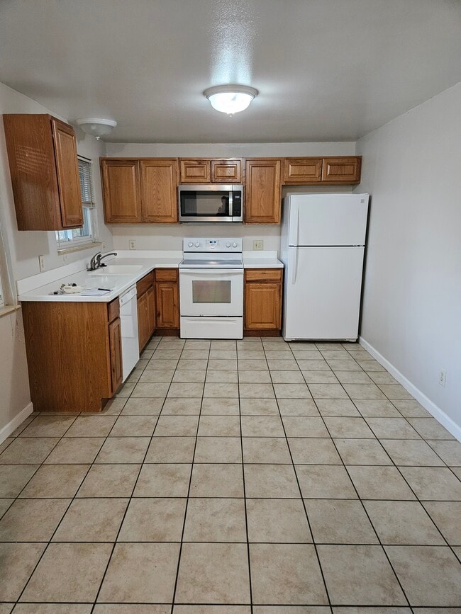 Photo - 10665 W Dakota Ave