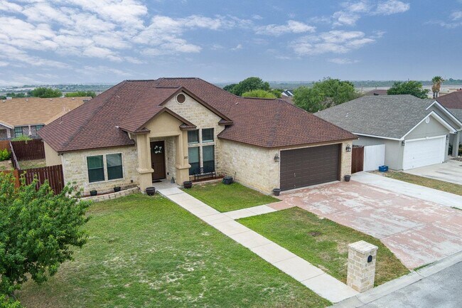 Photo - 210 Alyssa Dr