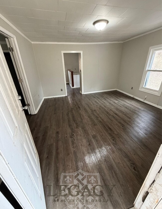 Building Photo - 6684 Cavender Rd