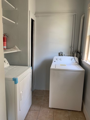 Laundry - 82 Wellington Rd Unit 2
