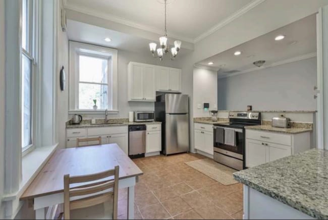 Photo - 2281 Loth St