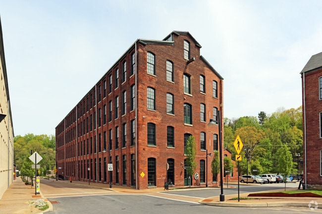 Photo - Simon Silk Mill