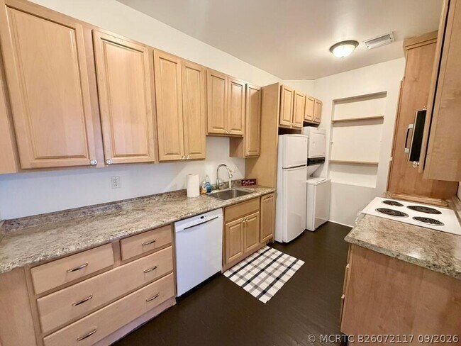 406 Northwood Rd Unit 3