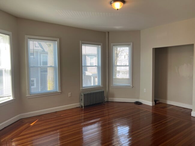 Photo - 179 Belmont St Unit 2