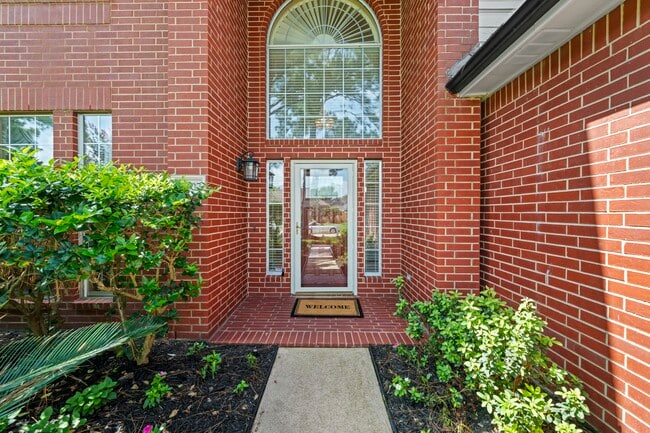 Building Photo - 17107 Cradle Cove Ct