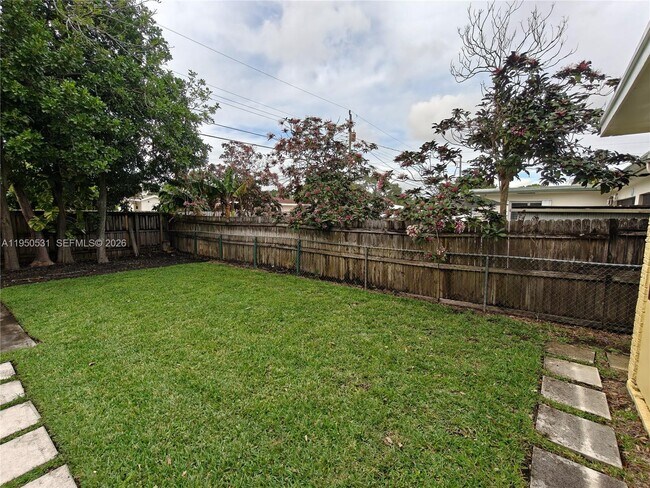 Photo - 1812 N 40th Ave