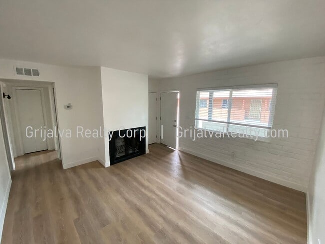 Photo - 2515 N Geronimo Ave Unit B