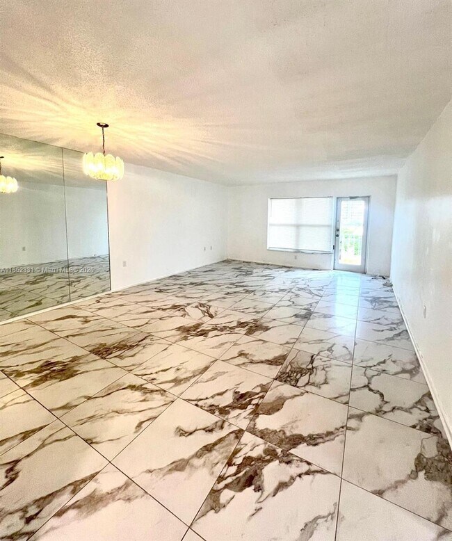 Photo - 3000 E Sunrise Blvd Unit 3G