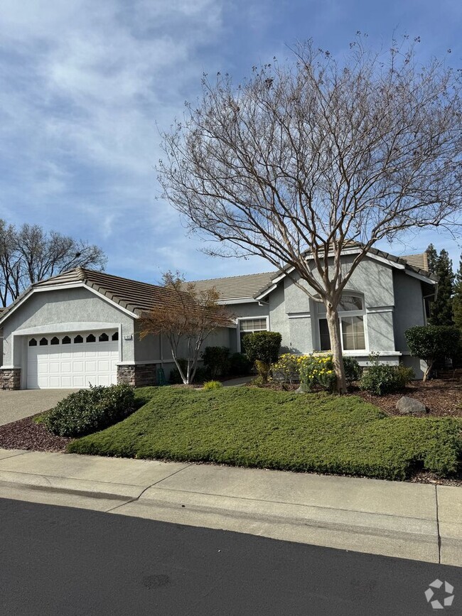 Building Photo - Sun City Roseville Golf Course Home