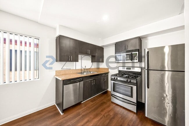 Photo - 843 S Ardmore Ave