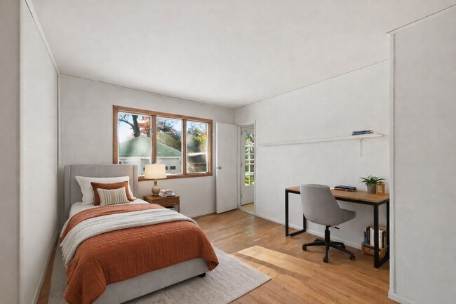 Photo - 231 Schilling St