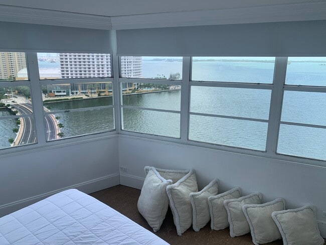 Photo - 801 Brickell Bay Dr
