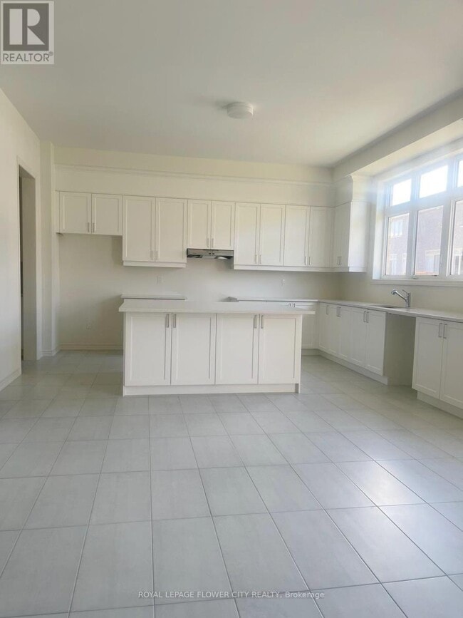 Photo - 26 Twinleaf Cres