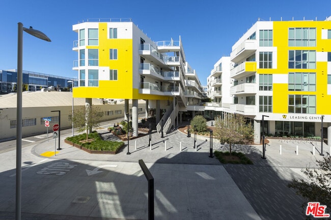 Photo - 2929 Pennsylvania Ave Unit 384