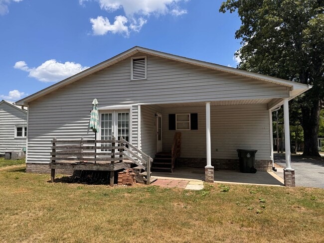 Building Photo - 963 Unit 816-B
