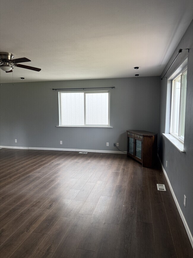 2150 Bay View Dr