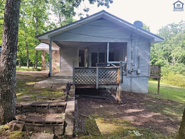 Building Photo - 163 Lakeshire Dr Rental