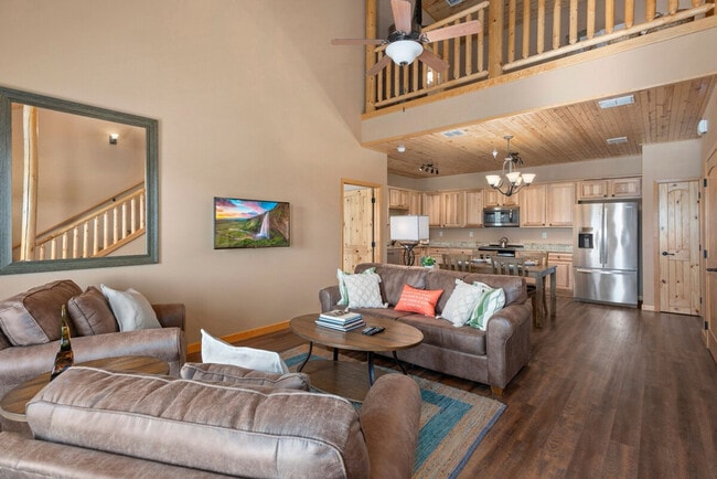 Photo - 1554 Gruene Rd Unit SI ID1385477P