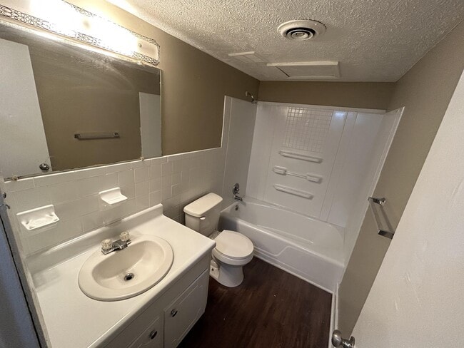 Photo - 3210 Tallywood Dr