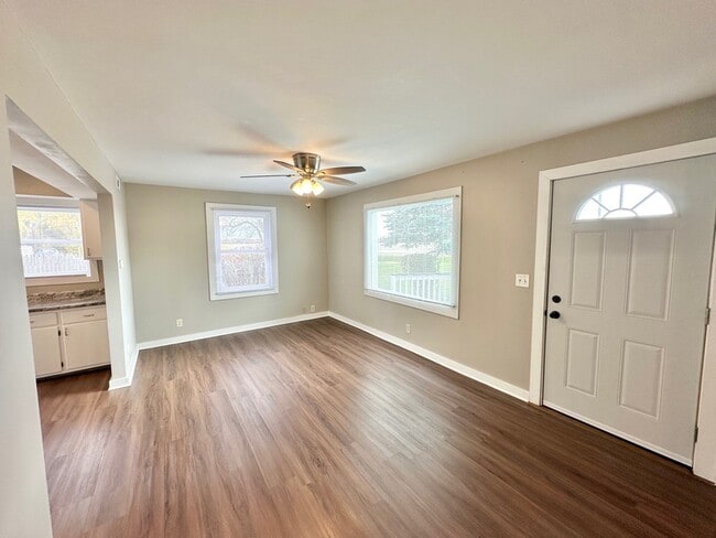 Photo - 11408 Il Route 120