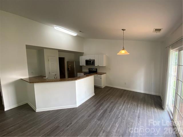 Photo - 1425 Eastway Dr