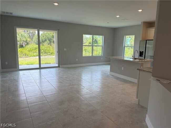 Photo - 3607 62nd St W