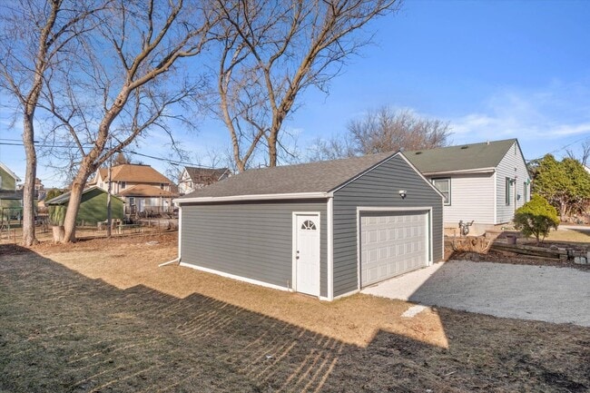 Photo - 138 Carroll St