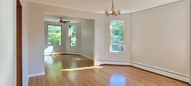 Dining/Living 1 - 2017 W Cullom Ave Unit 2