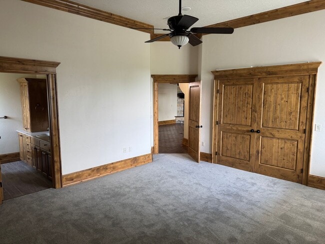 Photo - 507 E 16th St