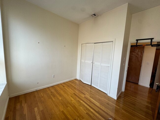 Photo - 176 W Springfield St Unit 1