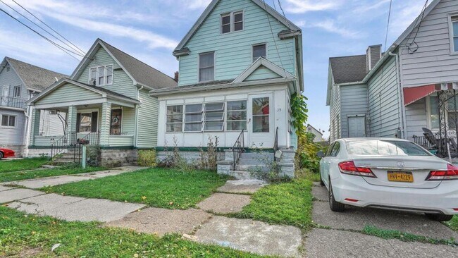Photo - 29 Progressive Ave