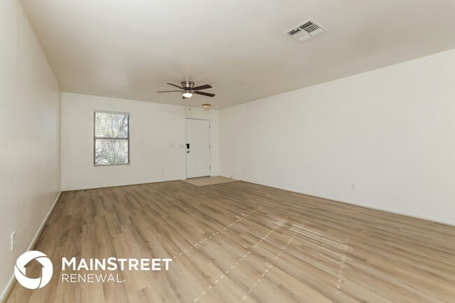 Photo - 1725 W Rita Marie Dr