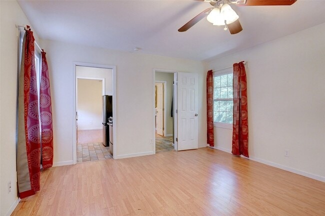 Photo - 1402 W Congress St