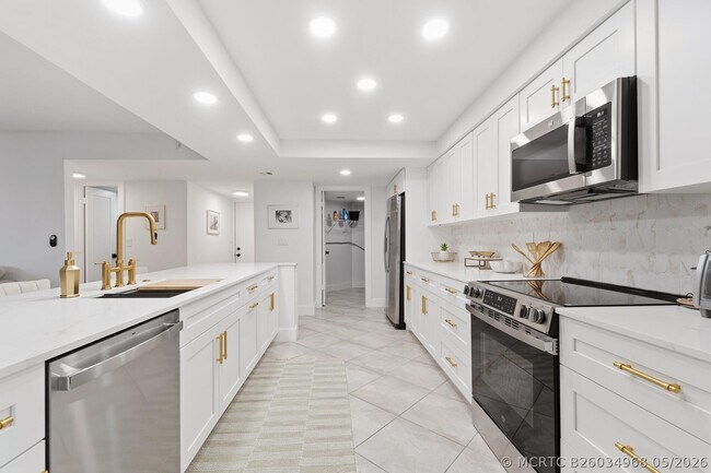 Photo - 2455 Lindell Blvd Unit 3103