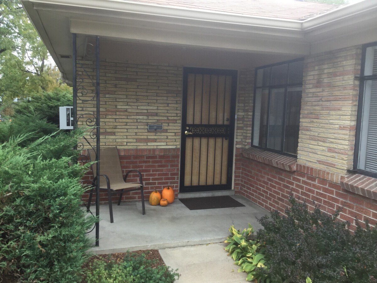 Photo - 3734 E. 6th Ave