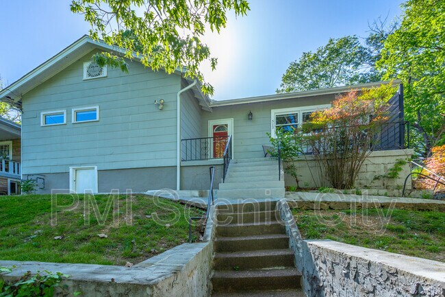 Photo - 513 Lytle St