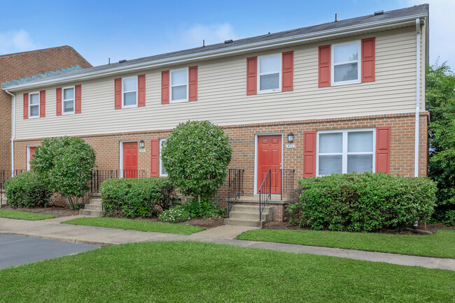 Green Lakes Apartments - Virginia Beach, VA | ForRent.com