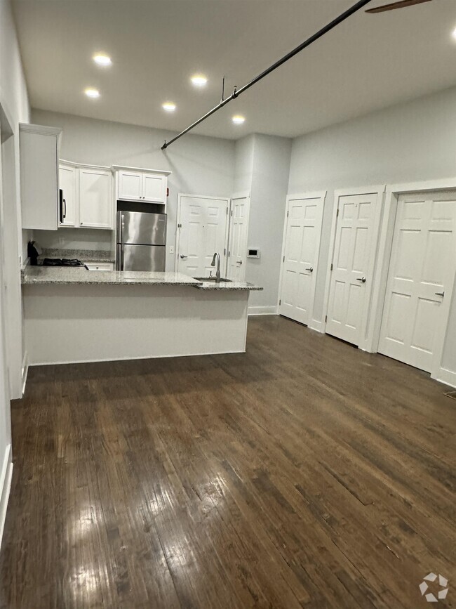 Building Photo - 545 Valley Brook Ave Unit 2A Rental