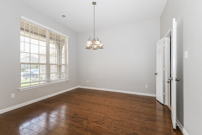 1224 Wedgewood Dr