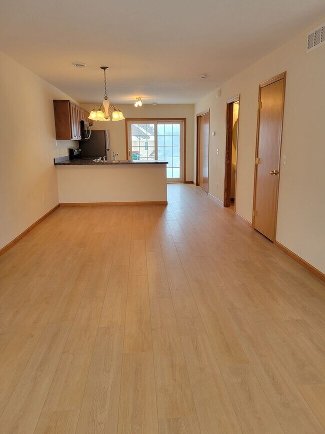 Photo - 2 Level Townhouse