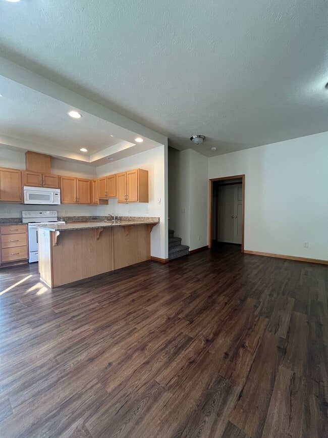 Photo - (MUS) Large 3 Bed/2 Bath Town Home Unidad 97