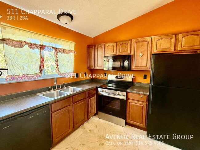 Photo - 511 Chapparal Dr