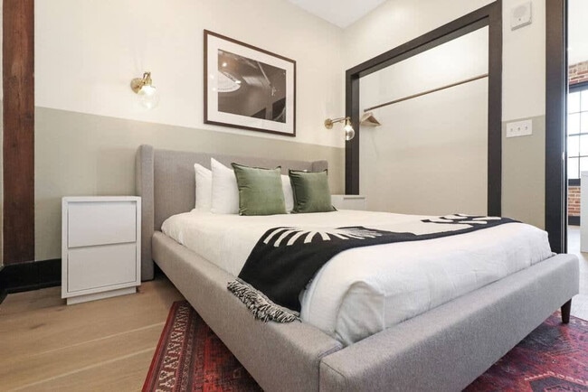 Photo - 1148 S Peters St Unidad ID1265900P