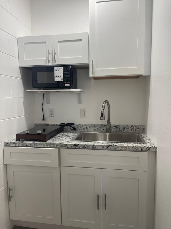 Photo - 634 Meadowvale Dr