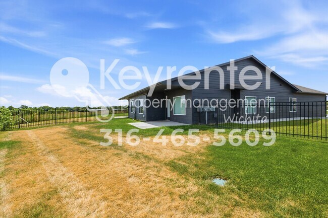 16221 W Ike Ct