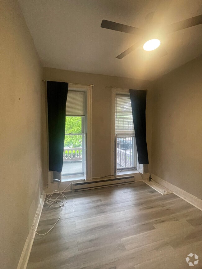 Building Photo - 2841 N Calvert St Unit 1F Rental