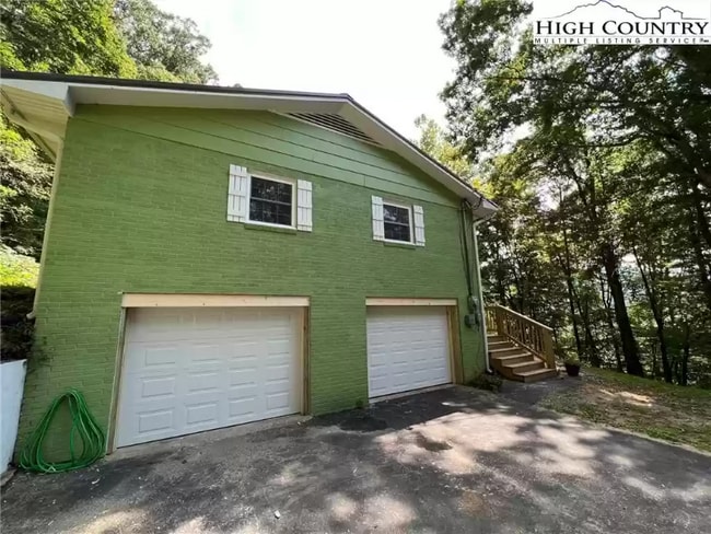 Photo - 114 S US 19e Hwy