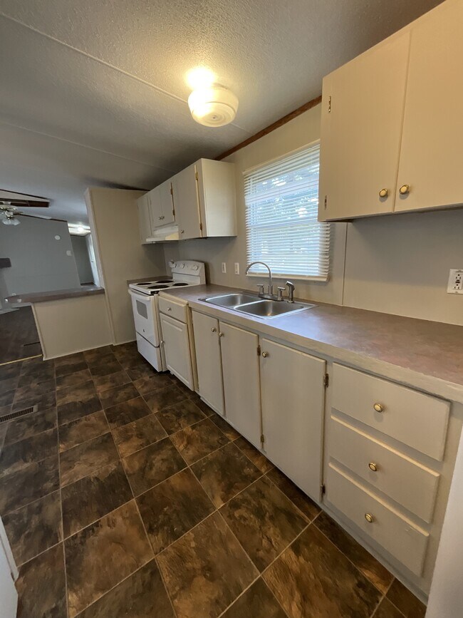 Photo - 300 Ricks Rd