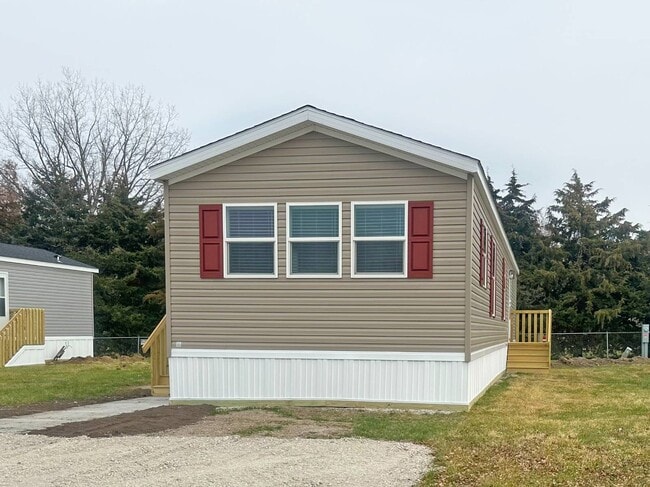 Photo - 14876 Washington Rd