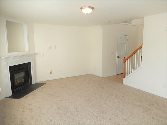 Photo - 1421 Springshire Ct